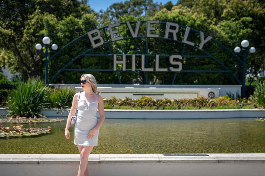 Beverly Hills: Photoshoot with Edited Images - Palm-lined streets and polished Beverly Hills backdrops