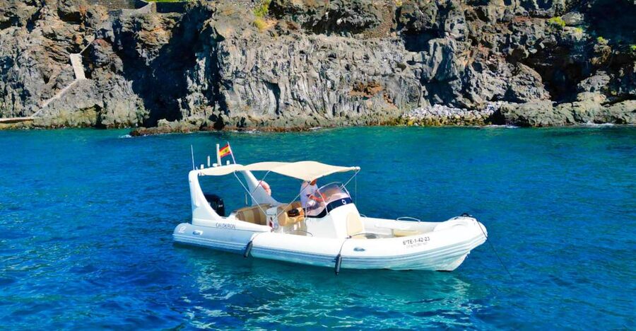 "Boat Cruise & Photos: Your Photographic Adventure at Sea" - Who will enjoy this most