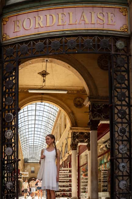 Bordeaux Photographer : Romantic or Family or Friends - The 30-photo gallery and what it means