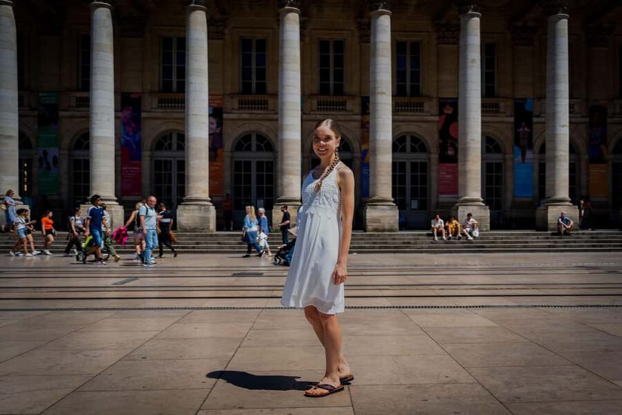 Bordeaux Photographer : Romantic or Family or Friends - Who should book this Bordeaux session?