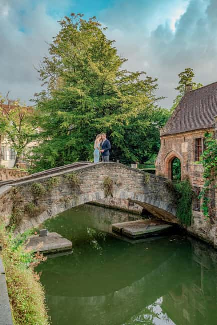 Bruges : Your private 1 hour photoshoot in the medieval city - What happens during the one-hour walk