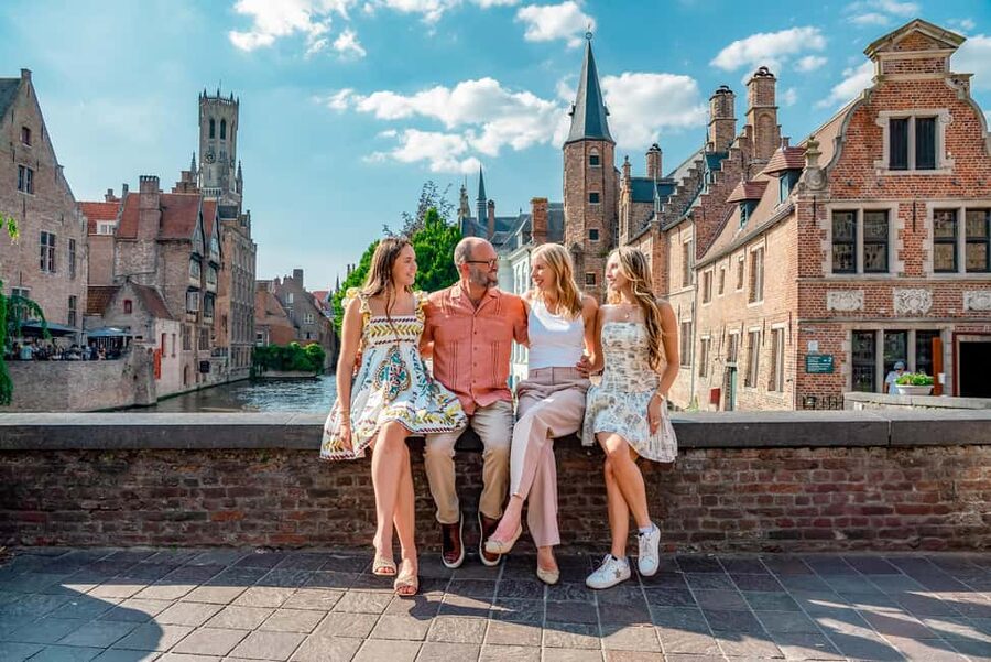 Bruges : Your private 1 hour photoshoot in the medieval city - How to prepare for the best photographs