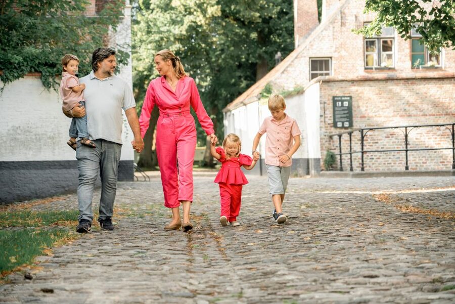Bruges : Your private 30min. photoshoot in the medieval city - Why a Bruges photoshoot makes sense