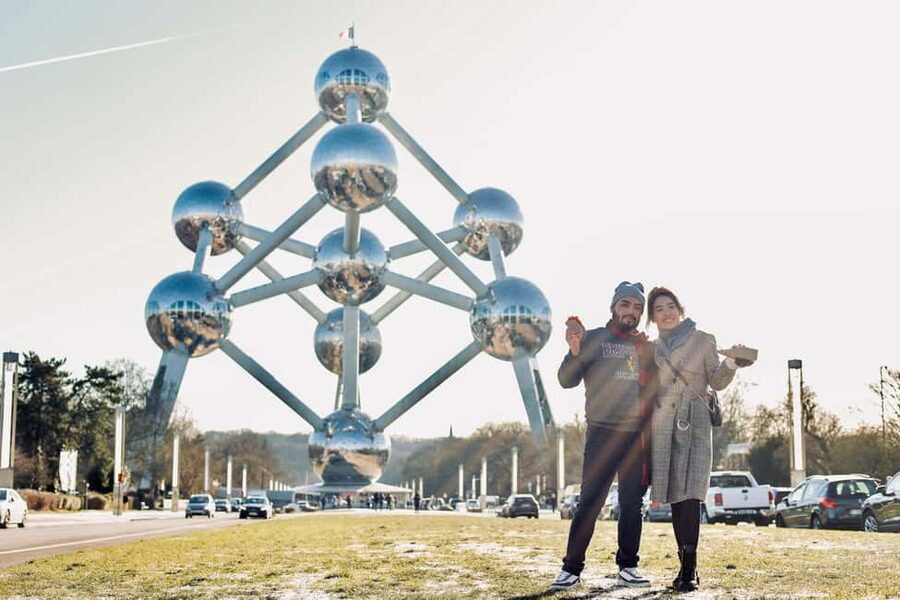 Brussels City Photoshoot With a Professional Photographer - Royal Galleries add elegant indoor-style backdrops