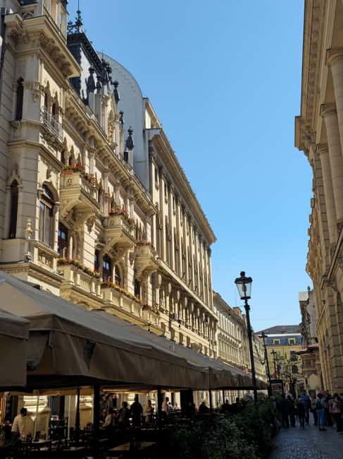 Bucharest Photo Walk - Instagram&Cinematic Spots in 3 hours - Passing the Palace of the Parliament