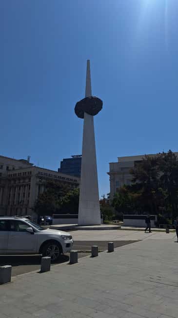 Bucharest Photo Walk - Instagram&Cinematic Spots in 3 hours - Revolution Square and the stories behind the setting