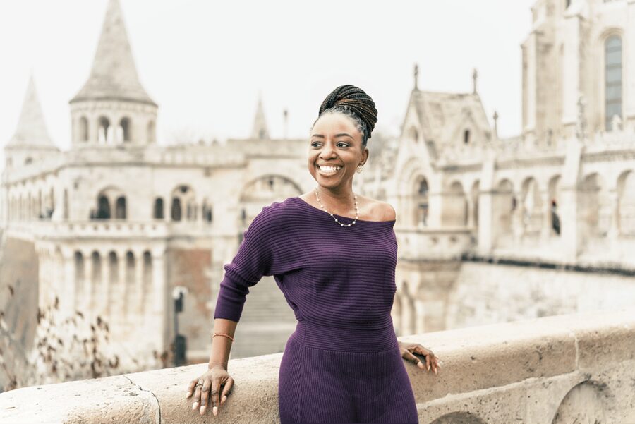 Buda Castle: Group photoshoot with a local guide - Should you book the Buda Castle photoshoot?