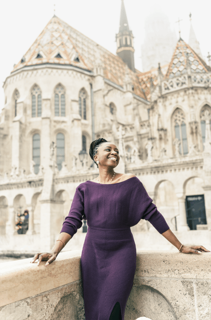 Buda Castle: Private photoshoot with a local guide - Morning or night: choosing the right session