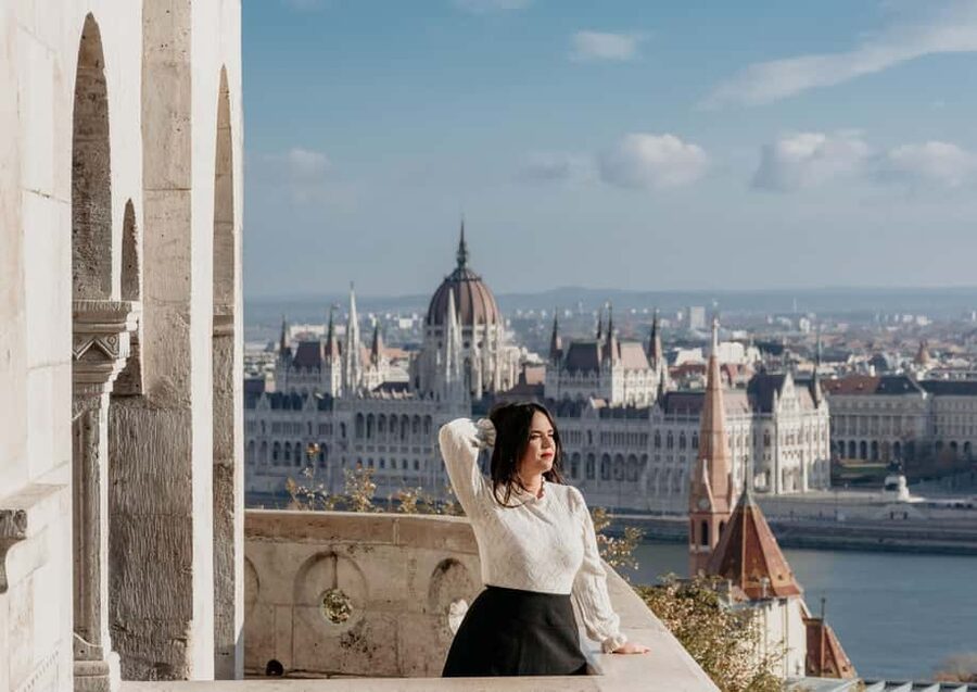 Budapest: Castle Hill Photoshoot with Private Photographer - Why Castle Hill works so well for a photoshoot