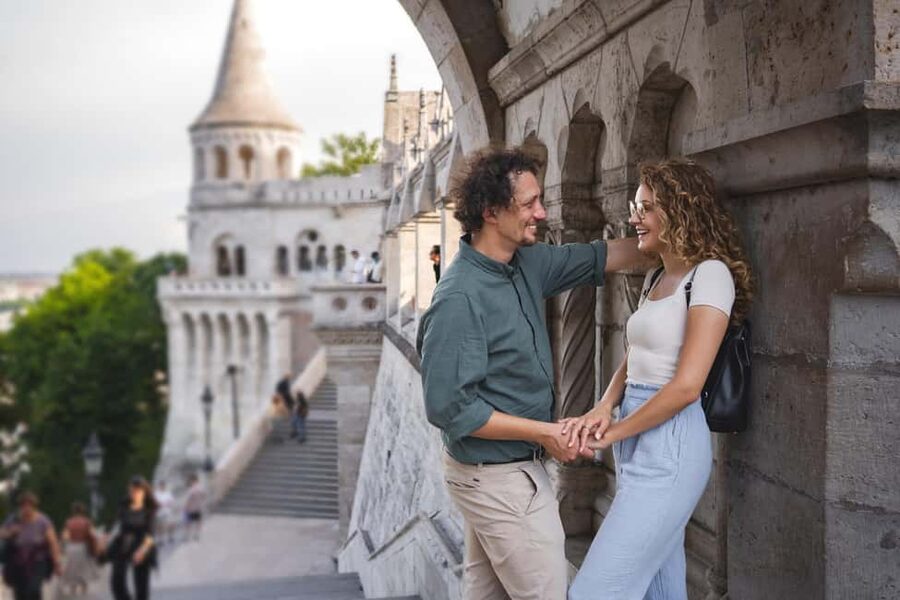 Budapest: Castle Hill Photoshoot with Private Photographer - Cobblestones, courtyards, and Buda Castle