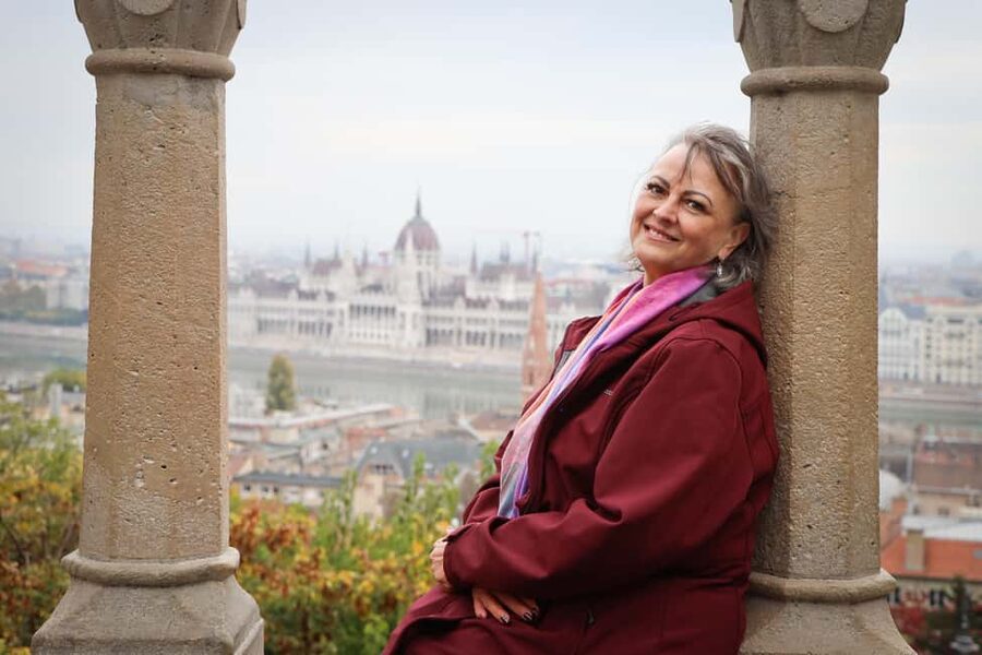 Budapest Guided Tour with Photoshoot - Small Tour (2hrs) - Hungarian Parliament Building, the grand finale