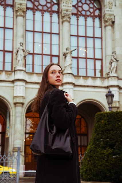 Budapest: Photo Session with Professional Local Photographer - Choosing Between Raw and Edited Photos