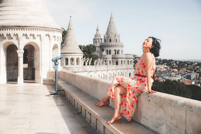 Budapest photoshoot&sightseeing - Liberty Bridge adds a final color and shape