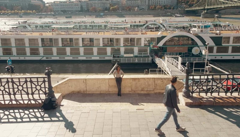 Budapest: private drone photo session - Fast Photo Delivery Within 24 Hours