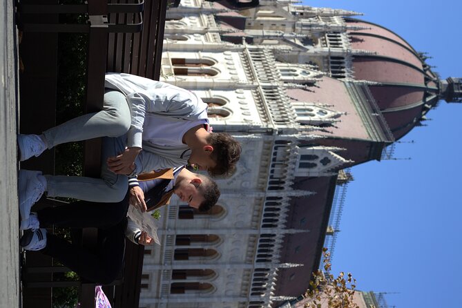 Budapest Private Guided Tour with Photoshoot - Big(3hrs) - St. Stephen’s Basilica at the twenty-minute mark