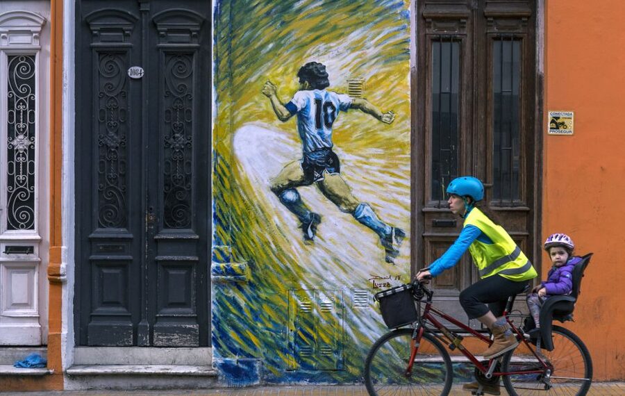 Buenos Aires: Private Photo Tour for Ammateur Photographers - The 15-minute bus ride to San Telmo