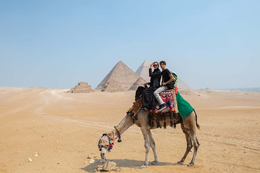 Cairo: Private Half-Day Pyramids Tour with Photographer - Hotel pickup and the four-hour timetable