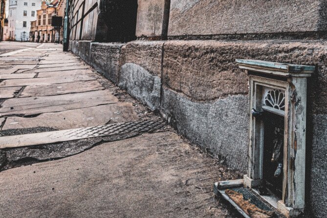 Cambridge Instagram Self-Guided Tour - Top Photo Spots - Portugal Place, a quieter change of scene