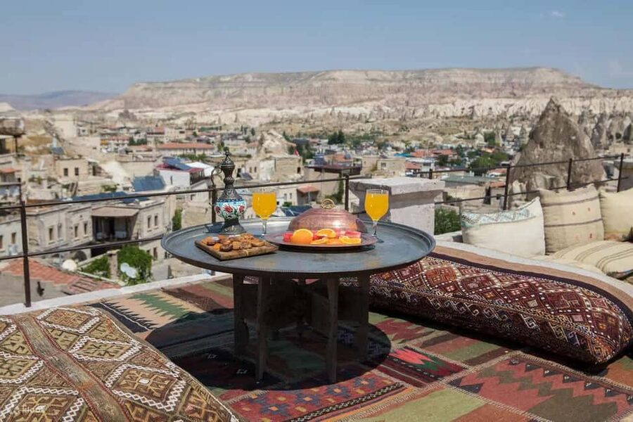 Cappadocia Instagram Half Day Tour with Transfer - Carpet patterns, lamps, and local craft