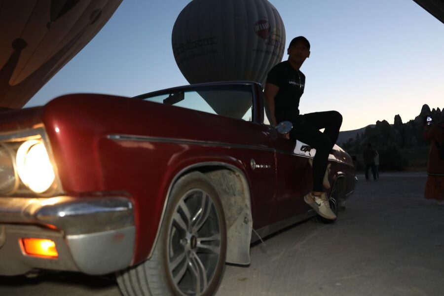 Cappadocia Photo Shoot with Classic Car and Flying Dress - Who will enjoy this most?