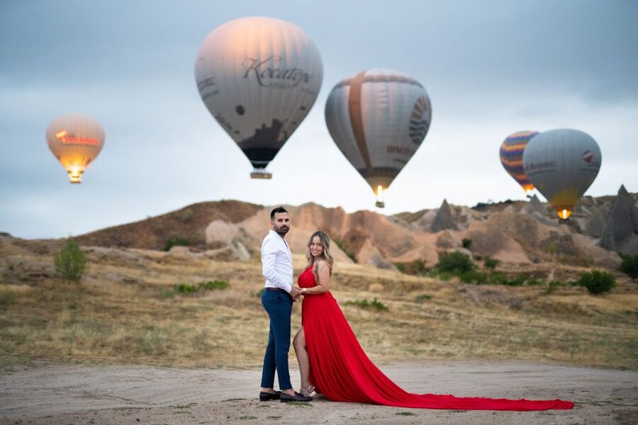 Cappadocia: Photo Shooting Tour - Rose Valley at balloon takeoff