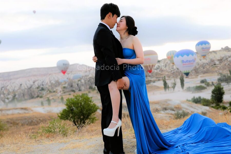 Cappadocia Photoshoot with Flying Dress - Choosing sunrise or sunset