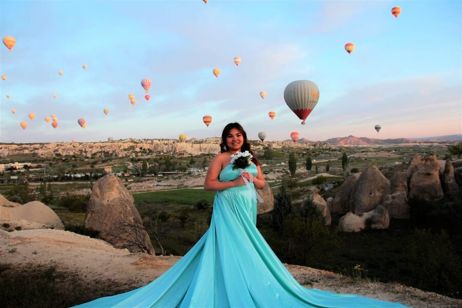 Cappadocia Photoshoot with Flying Dress - Who will enjoy this most
