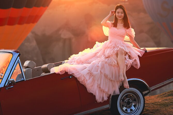 Cappadocia Private Photo Shoot with Flying Dress & Vintage Car - The photographer’s role and the final images