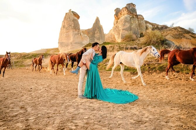 Cappadocia Running Horses Photoshoot with Private Pickup - Who should book this experience