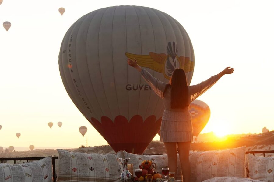 Cappadocia: Terrace Photo Spot With Balloon Flight View - The terrace decoration and the look of the photos