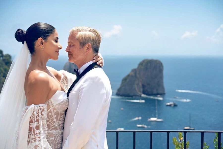 Capri Private Photo Session with a PRO Photographer - Walking through Capri’s photo locations