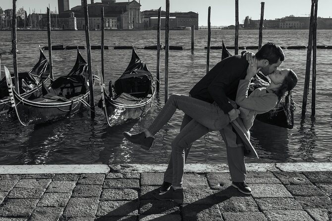 Cinematic Photoshoot in Venice: Capture Venice Hidden Gems - Accademia Bridge and Santa Maria della Salute