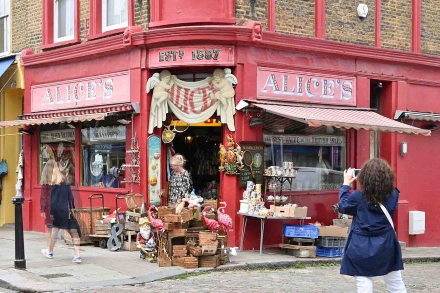 Colourful Notting Hill Photography Tour - Who will enjoy this Notting Hill photo walk?