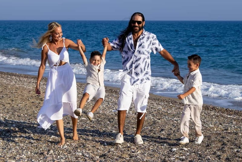 Cyprus: Private Photo Session with Professional Photographer - Romantic, anniversary, and proposal sessions