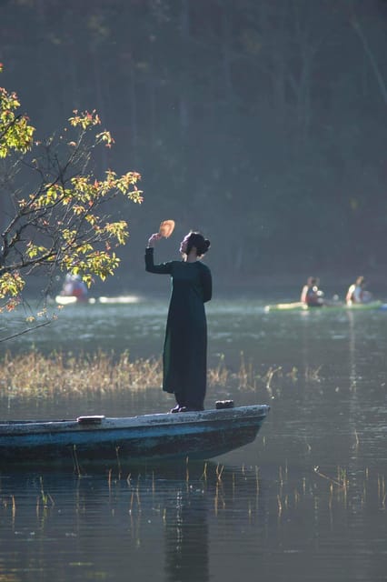 Da Lat: Sunrise Lake and Forest Photography Tour - Photographing the flooded forest