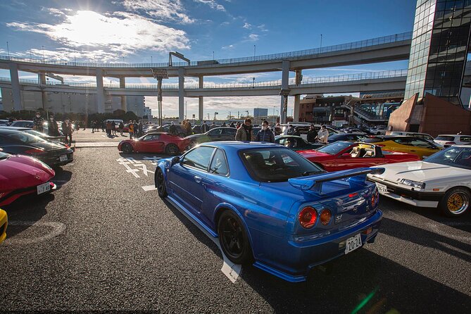 Daikoku Car Club Temporary Membership - Rainbow Bridge and Tokyo Tower after dark