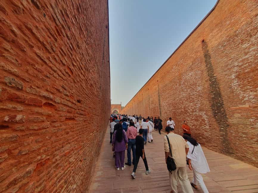 Delhi: Photography Taj Mahal Tour with Boat Ride & Transfers - What the $92 price means