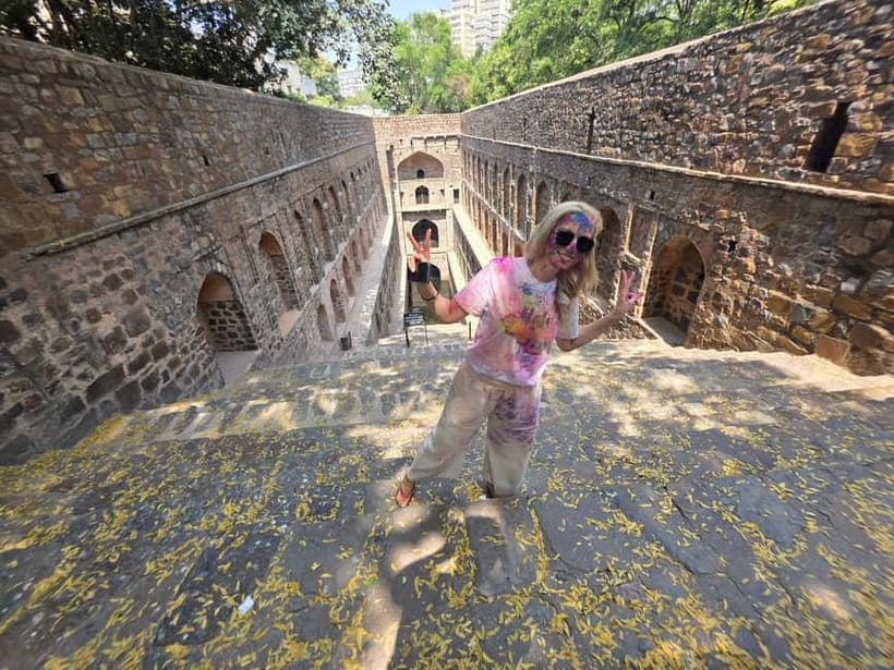 Delhi: Private Guided Instagram Photographery Tour in Delhi - Laxminarayan Temple and Bangla Sahib