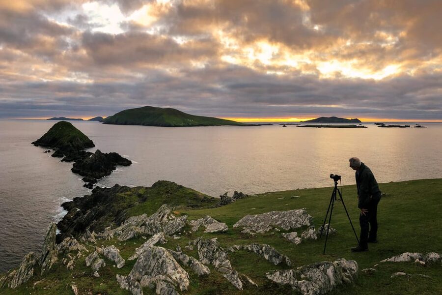 Dingle: Slea Head Sunset & Magic Hours Photo Tour - Coumeenoole Strand and the Dunquin view