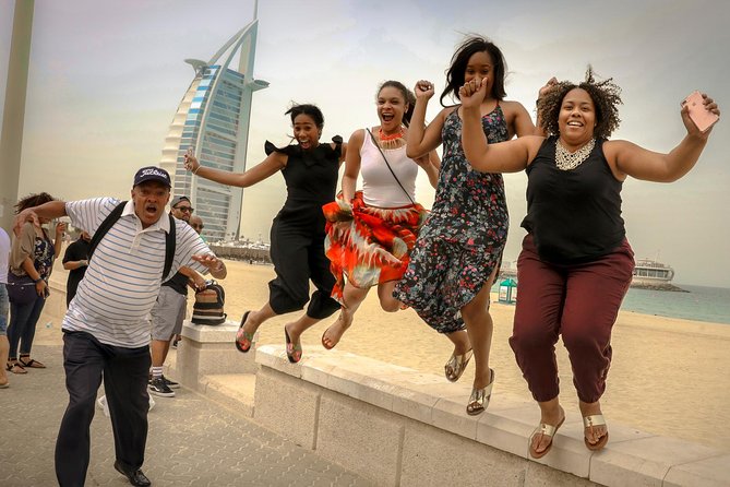 Dubai: 5-Hour Tour with a Professional Photographer Guide - Palm Jumeirah and the Atlantis backdrop