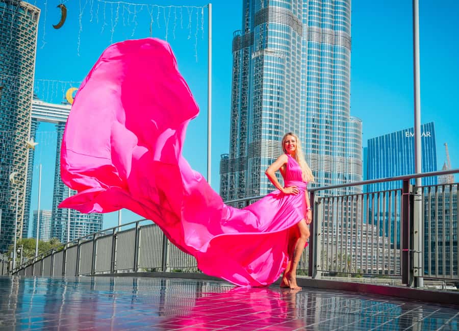 Dubai: Burj Khalifa Flying Dress Videography Shoot - Burj Ceni and Dubai Opera