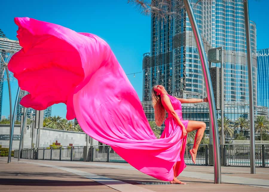 Dubai: Burj Khalifa Flying Dress Videography Shoot - Who will get the most from this experience