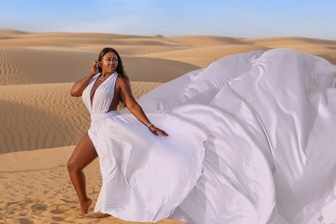Dubai Flying Dress Private Photoshoot in the Desert - Posing among the dunes