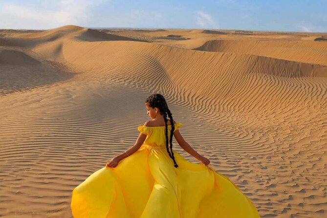 Dubai Flying Dress Private Photoshoot in the Desert - Who will enjoy this experience most?