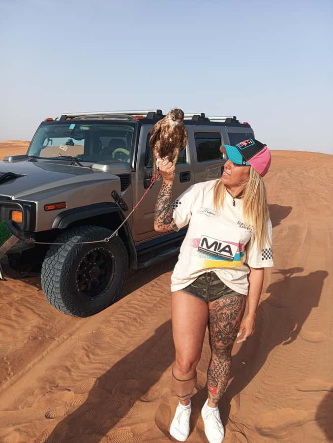 Dubai Hummer Safari Adventure & Traditional Dress Photoshoot - Lahbab Desert photo stops and sandboarding