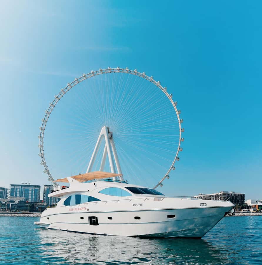 Dubai: Instagrammable Yacht Tour with Drinks & Ain/JBR Views - Boarding at Dubai Marina