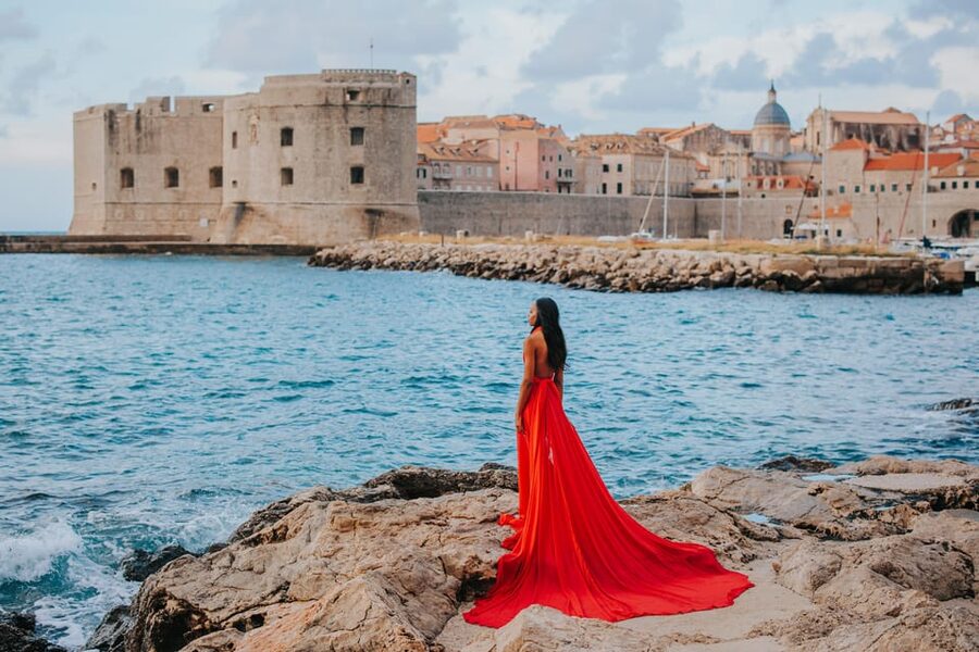 Dubrovnik: Private Flying-dress Photoshoot - Who should book this experience?