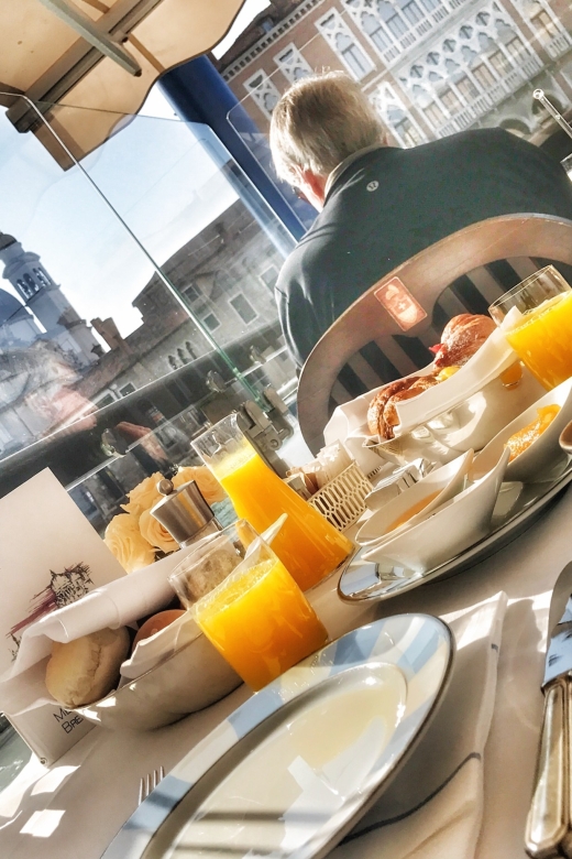 Early Morning Photo Tour and Breakfast in a Luxury Location - Is $632.37 good value for two people?