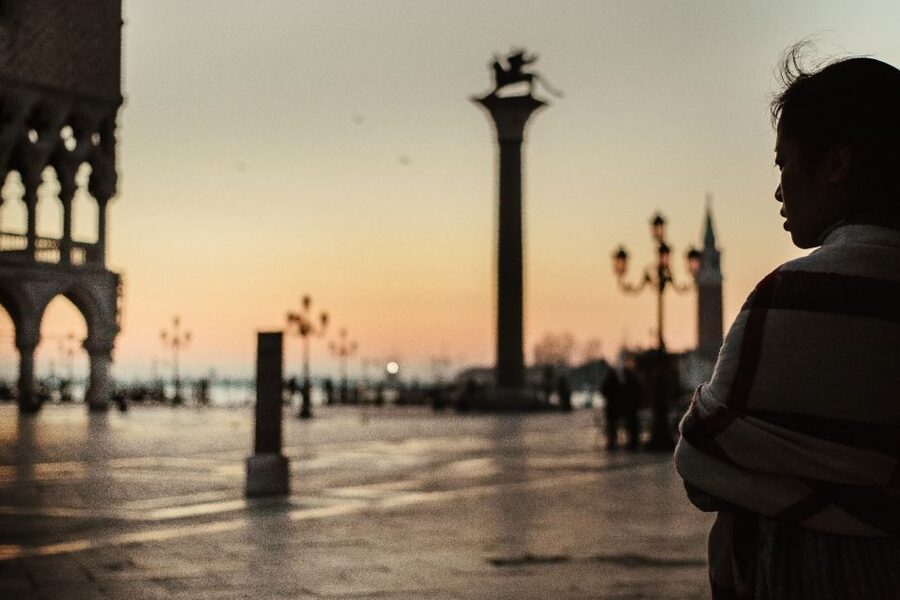 Early Morning Photo Tour and Breakfast in a Luxury Location - A private 90-minute photo walk through Venice