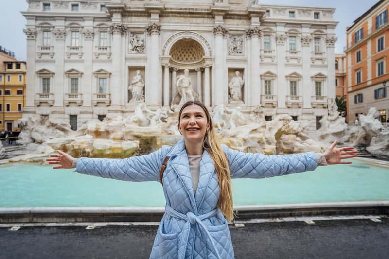 Early morning photoshoot at The Trevi Fountain - Why an early Trevi Fountain session matters